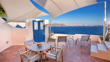 Superior Suite with Exterior hot tub & Caldera View | View from room