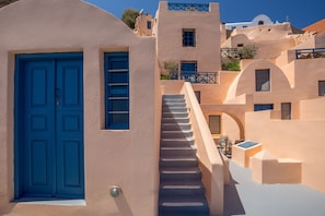 Reception - Horizon Aeifos Suites (Santorini)