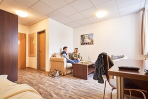 Hypo-allergenic bedding, free WiFi, bed sheets - DJH Jugendgästehaus Bermuda3Eck Bochum - Hostel (Bochum)