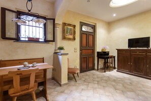 豪華別墅, 海景 | 起居區 | 32-吋平面電視、衛星頻道、智慧型電視、Netflix