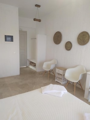 In-room safe, soundproofing, iron/ironing board, free cots/infant beds - Nora Norita (Andros)