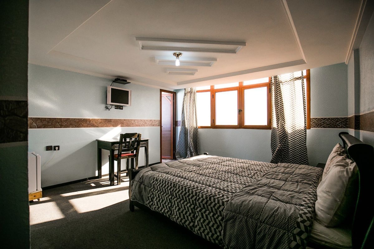 Standard Single Room | Minibar, desk, blackout curtains, free WiFi