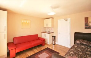 Family Room, 1 Double Bed with Sofa bed | Individually furnished, desk, free WiFi, bed sheets -  Central Studios Gloucester Road by Rooms Booked - Free Parking (Cheltenham)