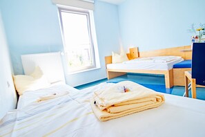 Soundproofing, free WiFi, bed sheets, wheelchair access - DJH Jugendgästehaus JBB Bielefeld - Hostel (Bielefeld)