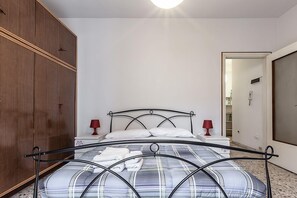 Apartment, 1 Bedroom | 1 bedroom, iron/ironing board, free WiFi, bed sheets