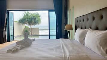 Beach Pool Residence Villa | In-room safe, desk, blackout drapes, free WiFi