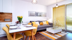 Apartemen Deluks (3) | Ruang keluarga | TV layar datar