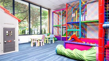 Children’s play area – indoor