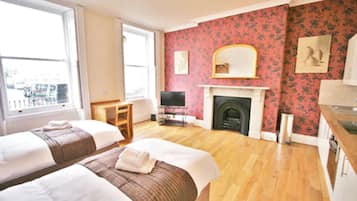 Studio, Non Smoking | Desk, iron/ironing board, free WiFi, bed sheets