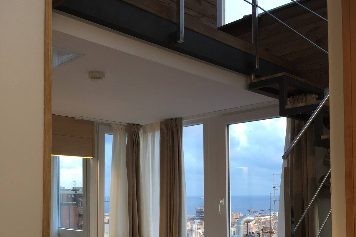 Panoramic Duplex, 1 Double Bed, Non Smoking | Premium bedding, in-room safe, blackout drapes, soundproofing
