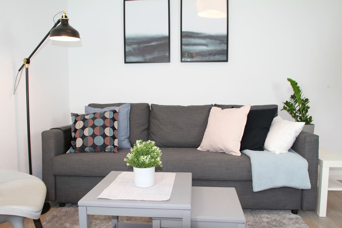 Apartment, Private Bathroom, Garden View | Lounge