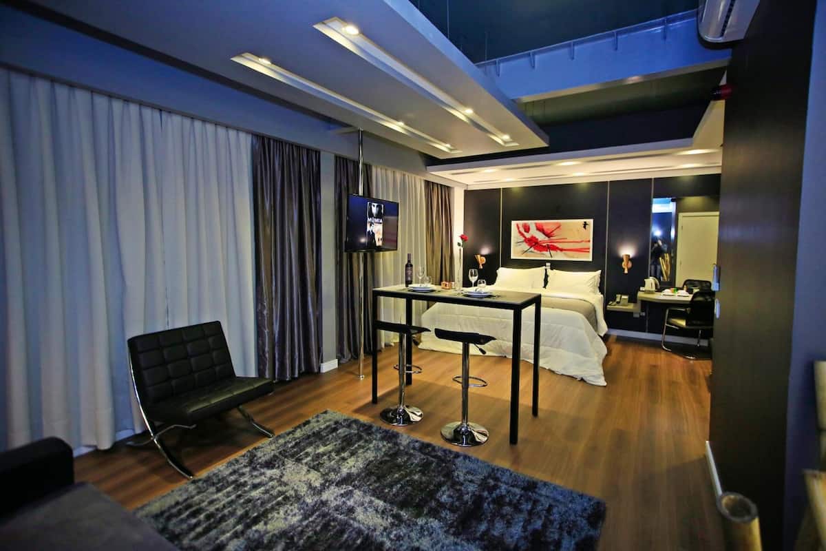 1 bedroom, minibar, desk, blackout curtains