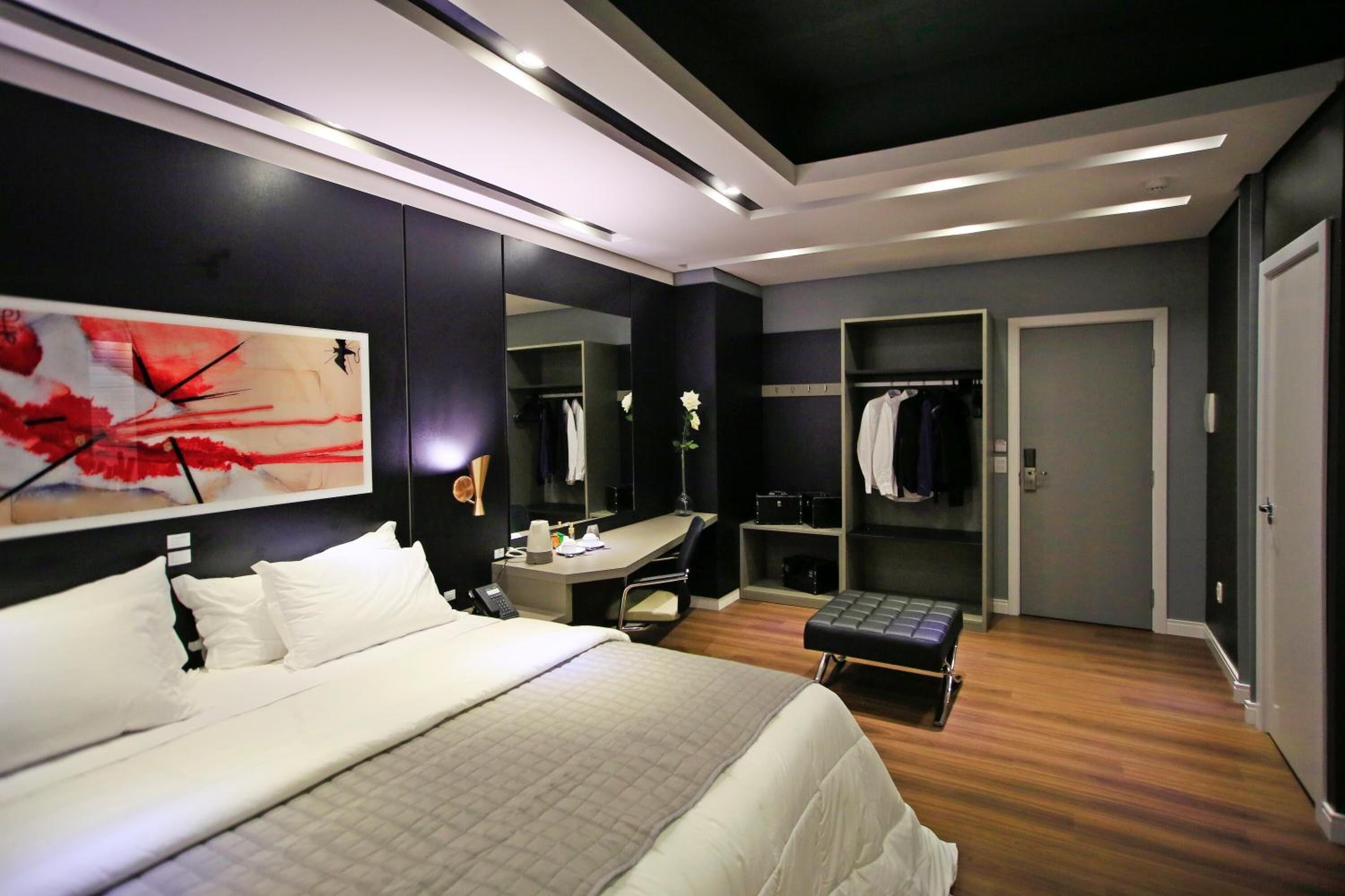 1 bedroom, minibar, desk, blackout curtains