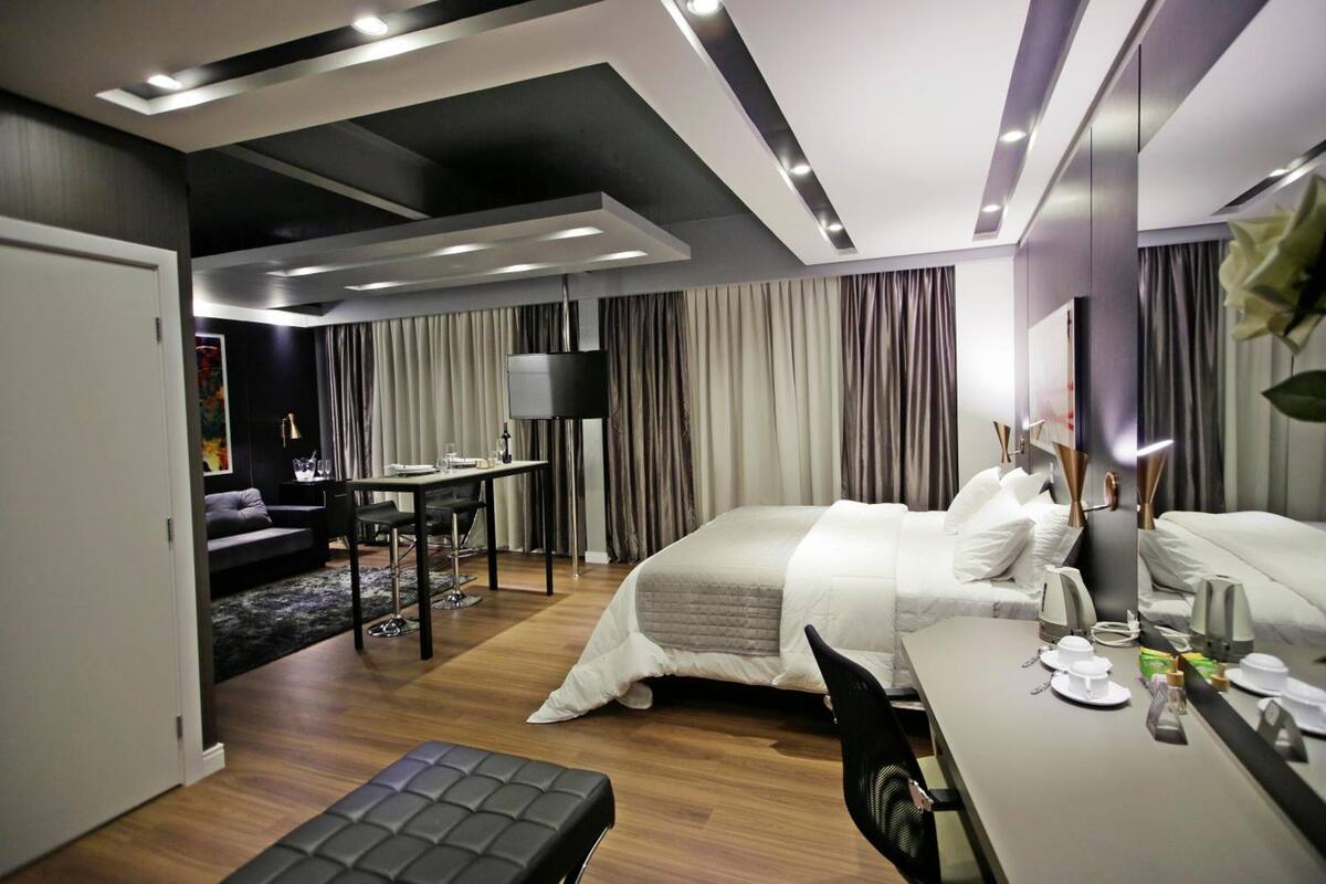 1 bedroom, minibar, desk, blackout curtains