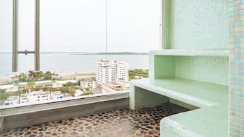 Superior Suite, 1 King Bed, Jetted Tub | 1 bedroom, premium bedding, minibar, in-room safe