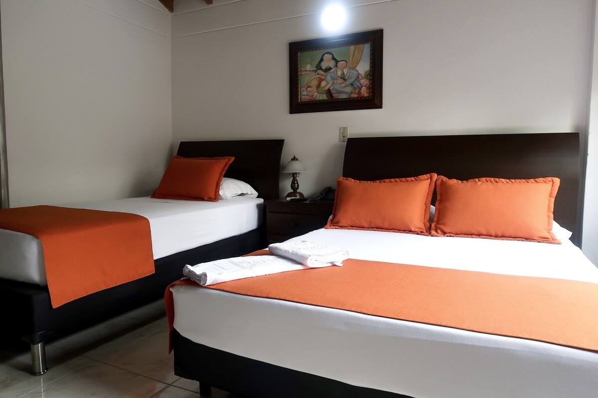 Free WiFi, bed sheets