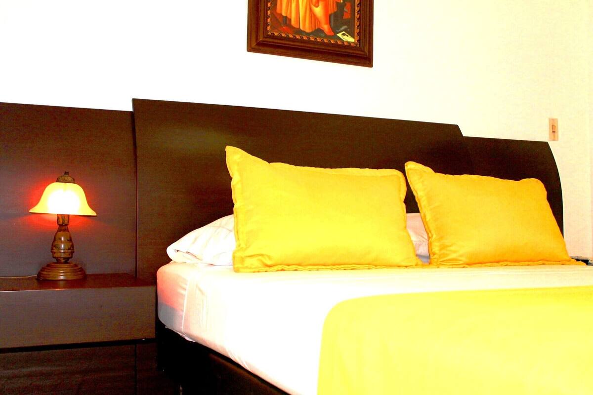 Free WiFi, bed sheets