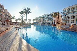 2 outdoor pools, open 10:00 AM to 6:00 PM, pool umbrellas, pool loungers - Grupotel Alcudia Pins (Muro)