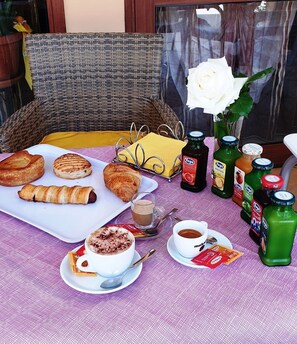 Esmorzar de cuina local gratuït entre setmana 