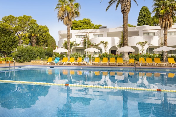 Exercise/lap pool