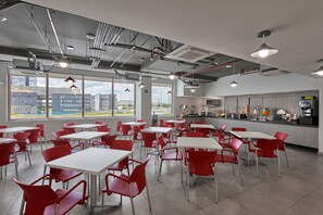 Free daily full breakfast  - City Express Junior by Marriott Ciudad de México Sullivan (Mexico City)