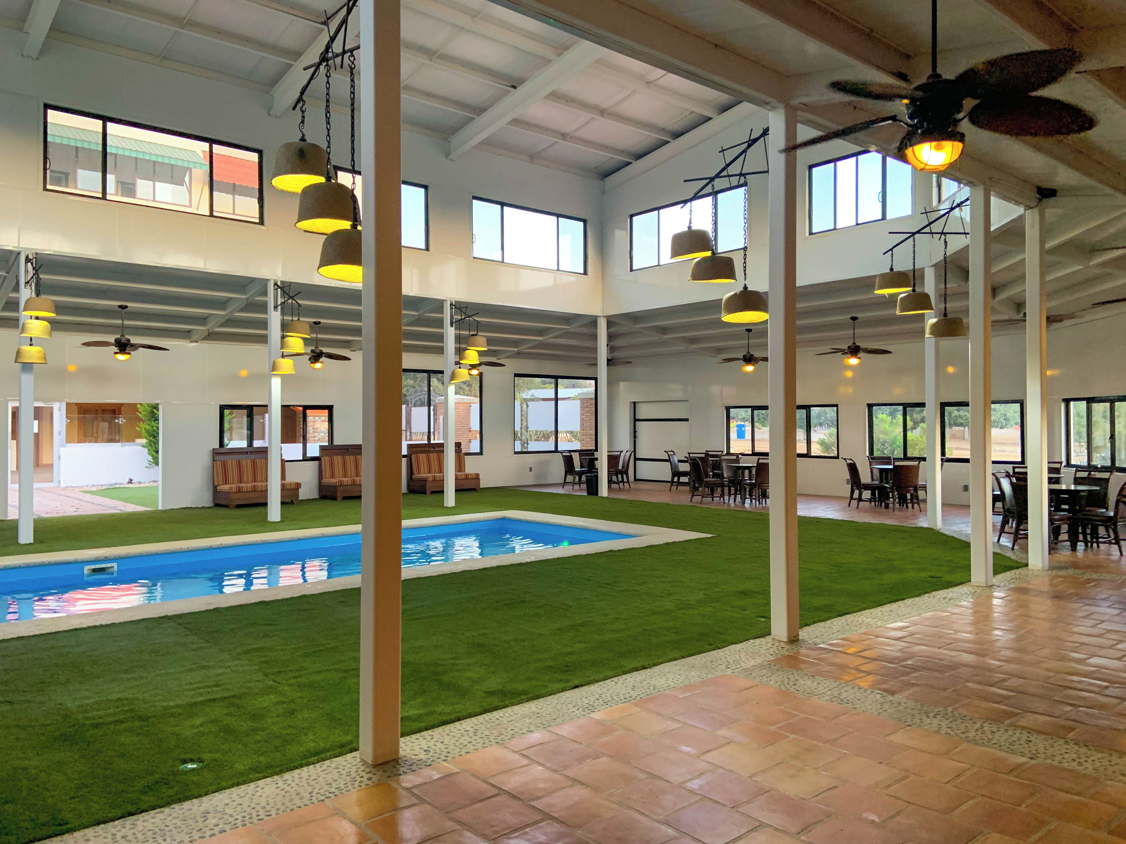 Piscine couverte