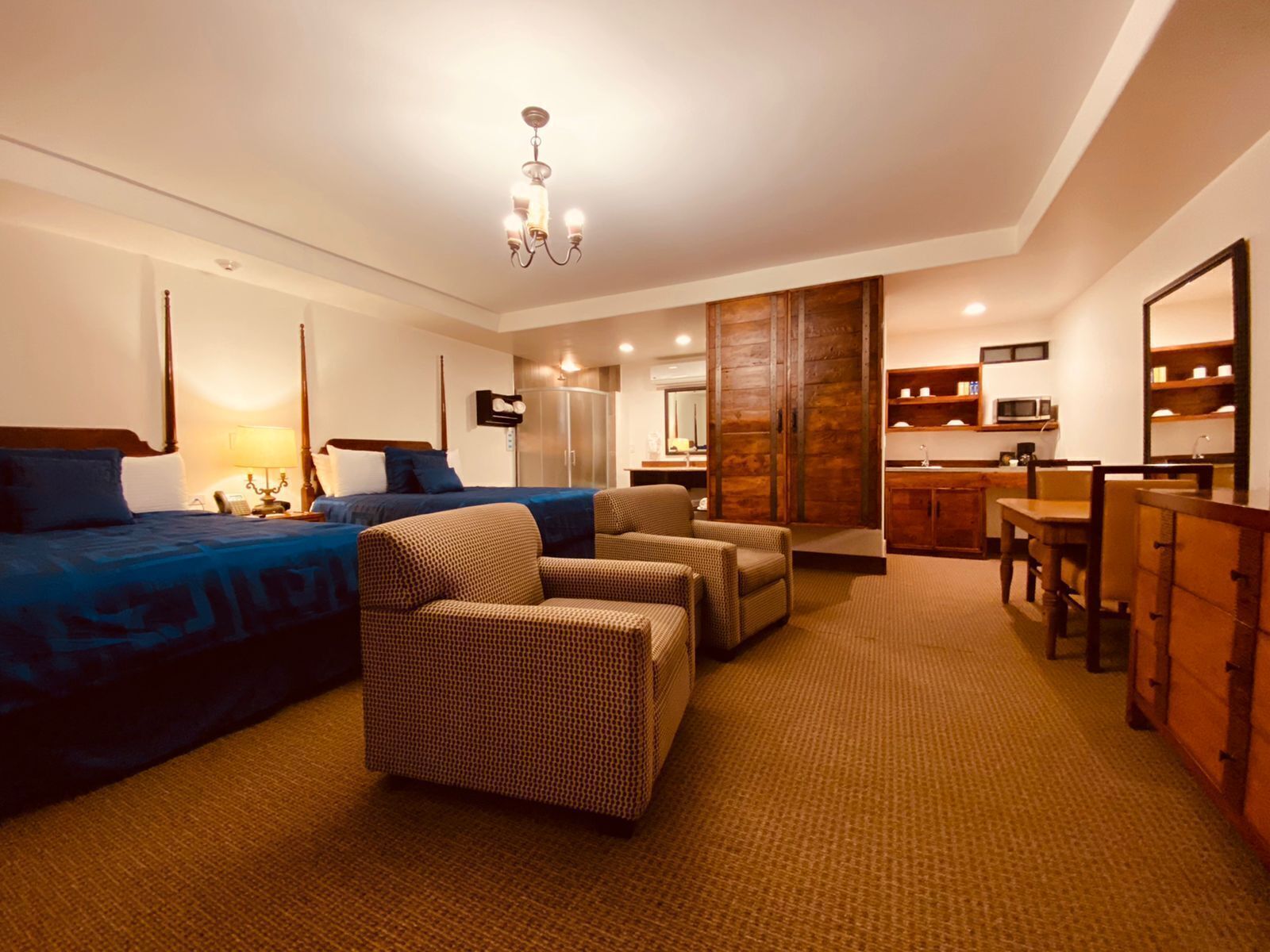 Premium bedding, in-room safe, blackout curtains, soundproofing