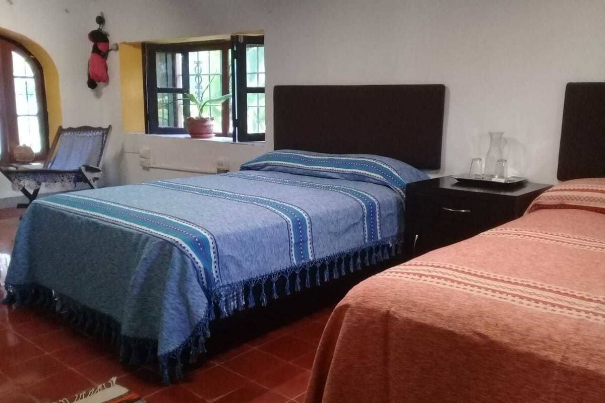Individually furnished, iron/ironing board, free WiFi, bed sheets