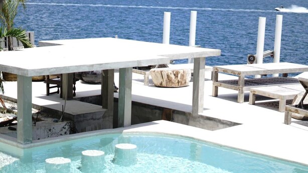 Piscina externa