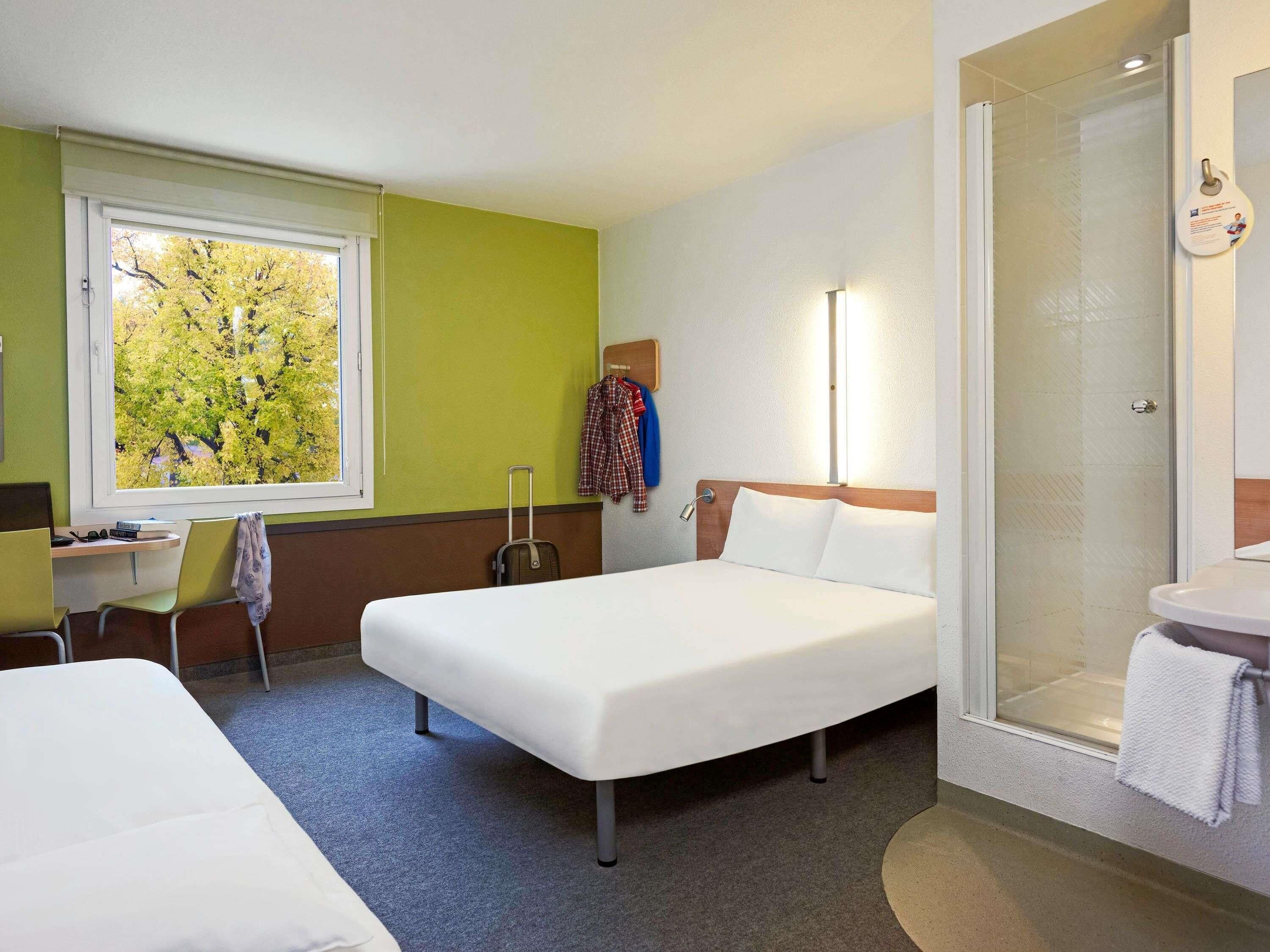 Standard Room, Multiple Beds | Desk, blackout drapes, iron/ironing board, free cribs/infant beds