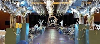 Huaqiao Hotel
