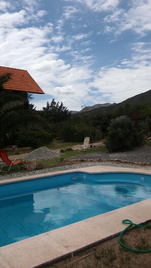 Seasonal outdoor pool - Cabañas Atardeceres (Capilla del Monte)