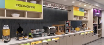 印第安納波利機場希爾頓惠庭飯店