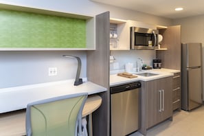 Room amenity - Home2 Suites by Hilton Indianapolis Airport (Indianapolis)