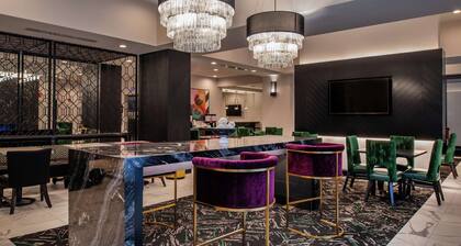 Hampton Inn & Suites Winston-Salem Downtown