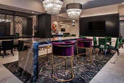 Hampton Inn & Suites Winston-Salem Downtown