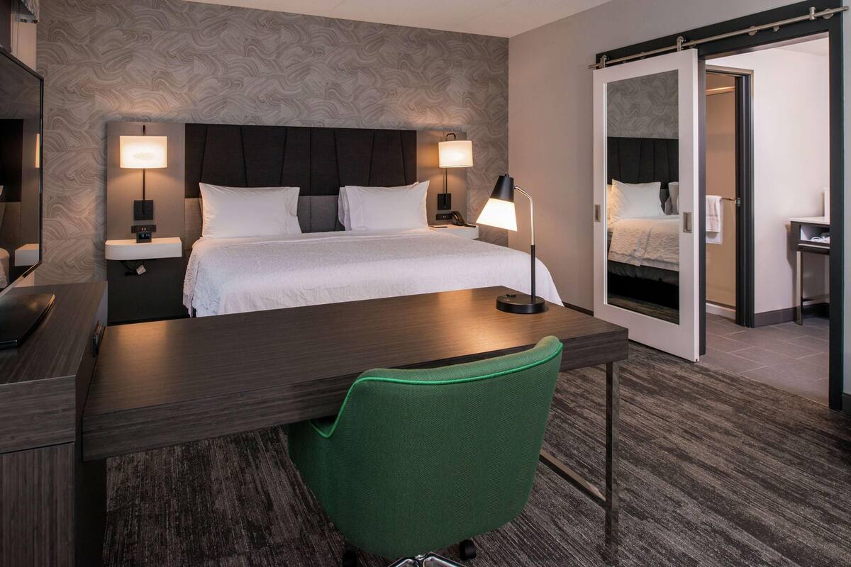 Blackout drapes, cribs (surcharge), rollaway beds (surcharge)