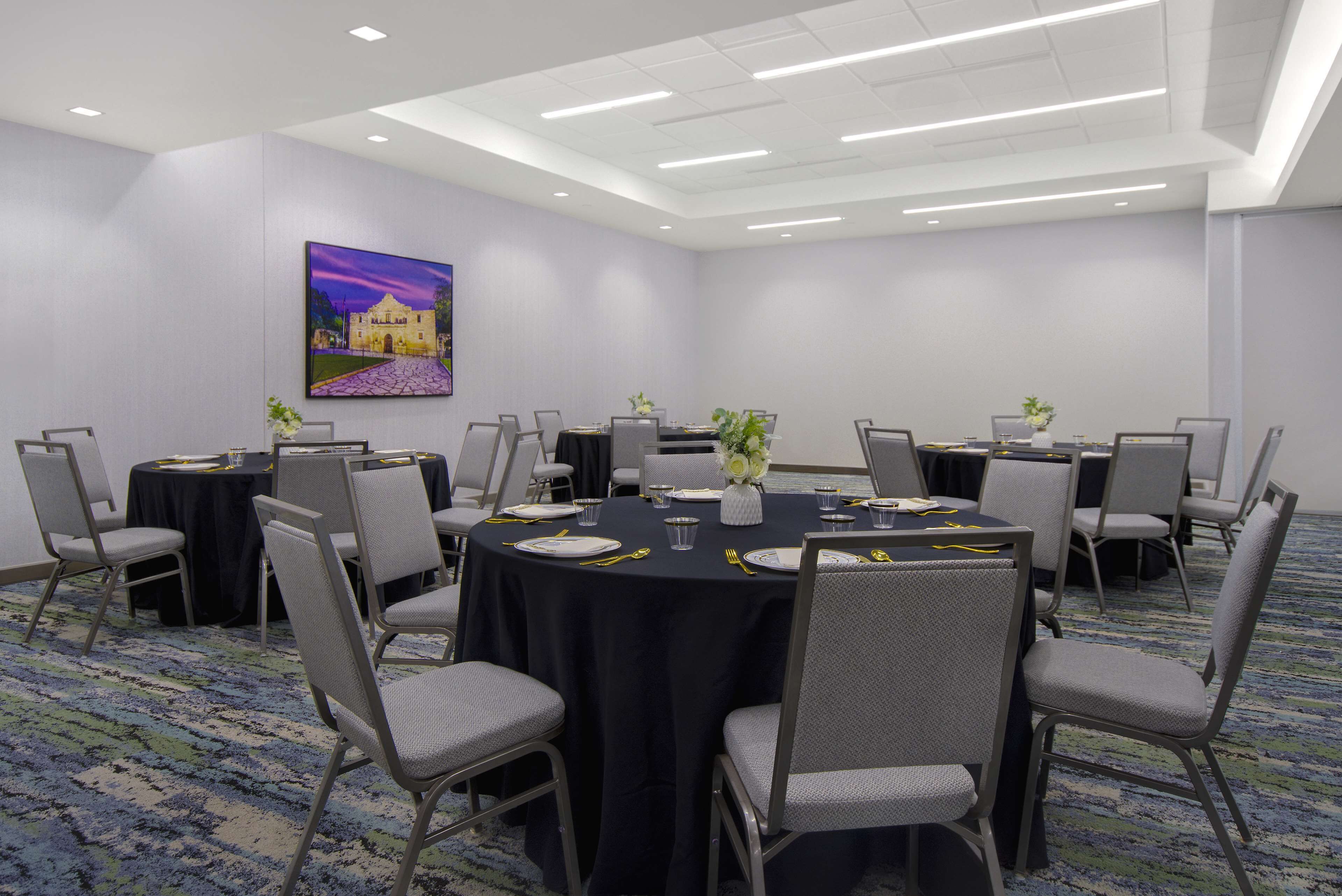 Photo - Hampton Inn & Suites by Hilton San Antonio Riverwalk 