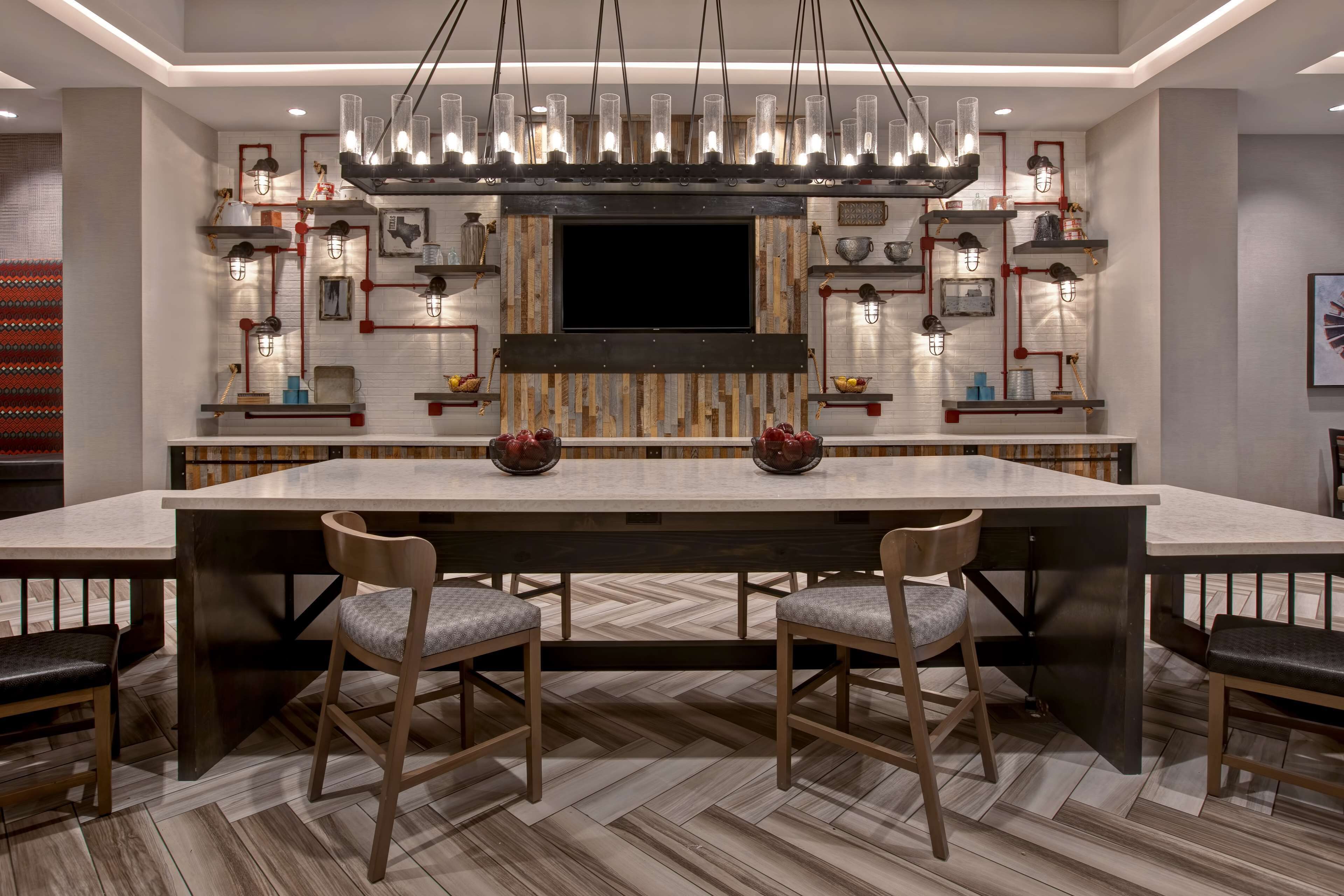 free daily on-the-go breakfast