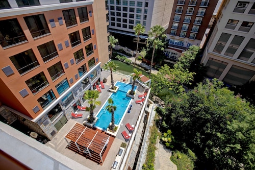 Hampton Inn & Suites by Hilton San Antonio Riverwalk 