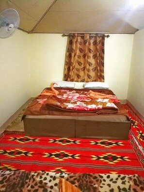 Coffres-forts dans les chambres, rideaux occultants, draps fournis