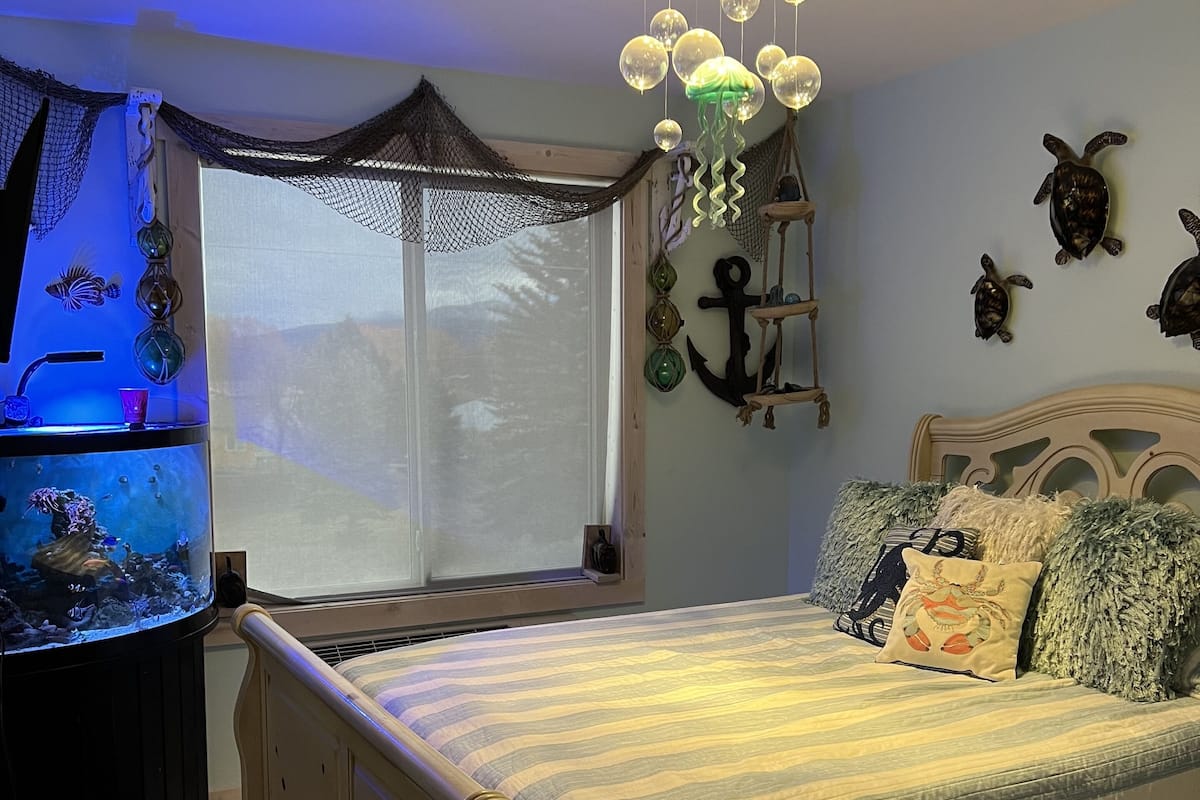 Ocean Suite | Blackout drapes, WiFi (free), bed sheets
