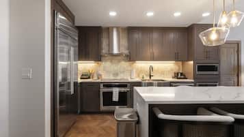 Microwave, coffee/tea maker, toaster, paper towels