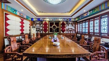 تناول الطعام