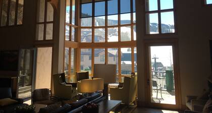 Franz Klammer by Luxury Mountain