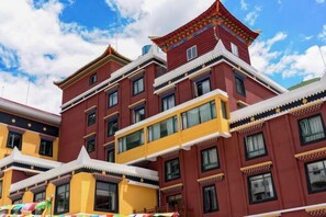 Exterior - Jiarong Grand Hotel (Barkam)