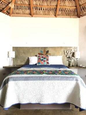 Panoramic Bungalow, Multiple Beds, Non Smoking (1 Queen Bed, 1 Single Bed)