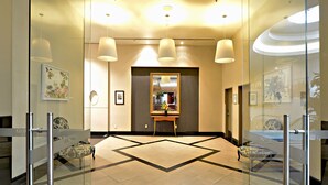 Unclassified image, 5 of 11, button - Spacious Apartment in Auckland Central (Auckland)