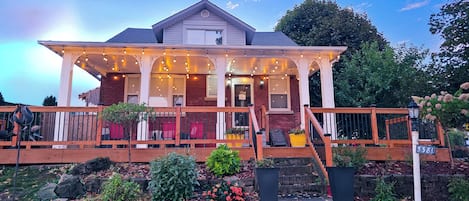 Fachada de la propiedad