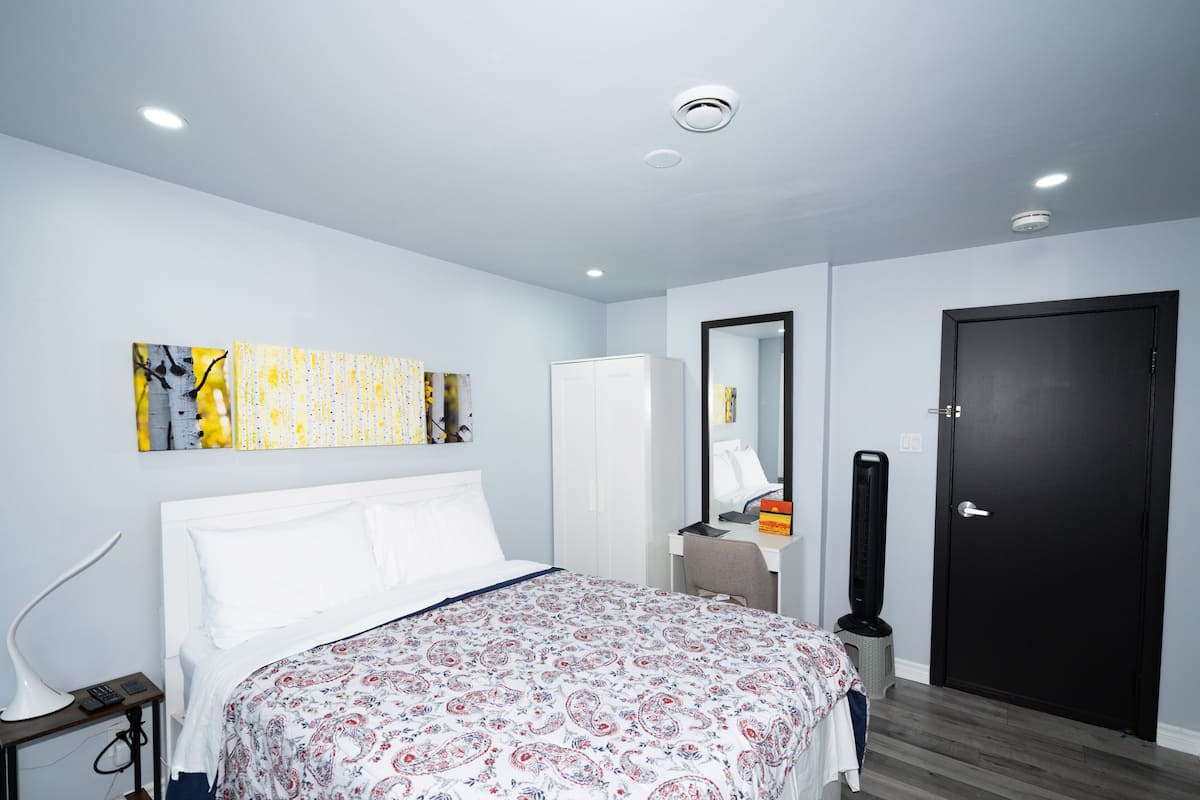 Elite enkelrum - 1 queensize-sÀng - icke-rökare | SÀngtillbehör av högsta kvalitet och memory foam-madrasser